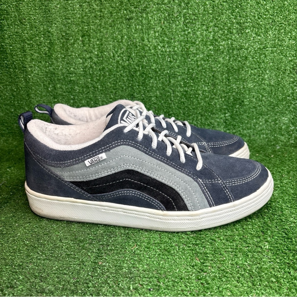 Vintage 90s VANS‎ Fat Tongue Puffy Skateboard Shoes Size 13 - VERY CLEAN